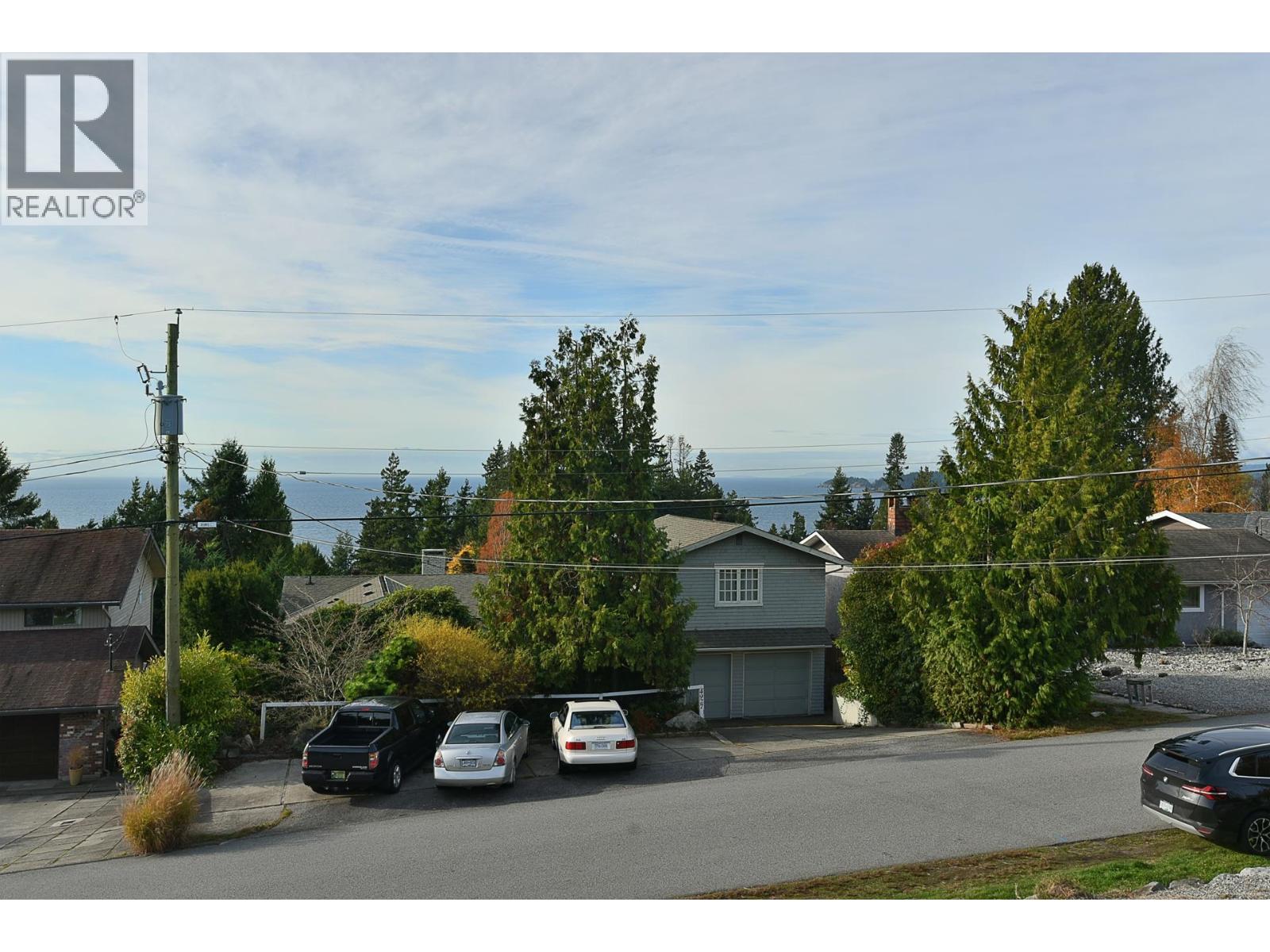 4926 Laurel Avenue, Sechelt, British Columbia  V7Z 0B7 - Photo 6 - R3123955
