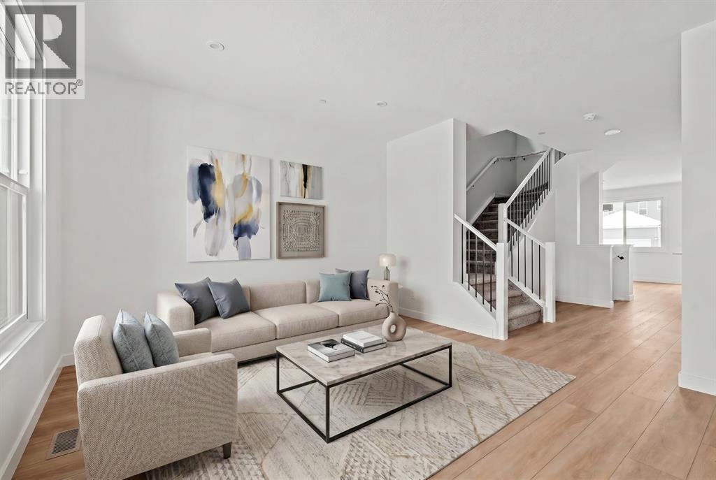 15 Herron Walk Ne, Calgary, Alberta  T3P 2L2 - Photo 2 - A2274982
