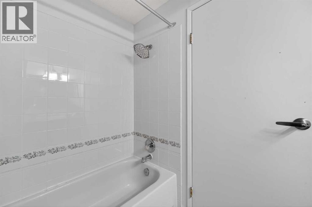 171 Deerfield Drive SE, Calgary, Alberta  T2J 7B7 - Photo 27 - A2306881