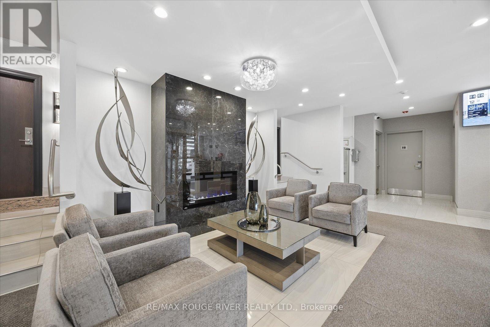 305 - 340 Watson Street W, Whitby, Ontario  L1N 9G1 - Photo 19 - E13123906