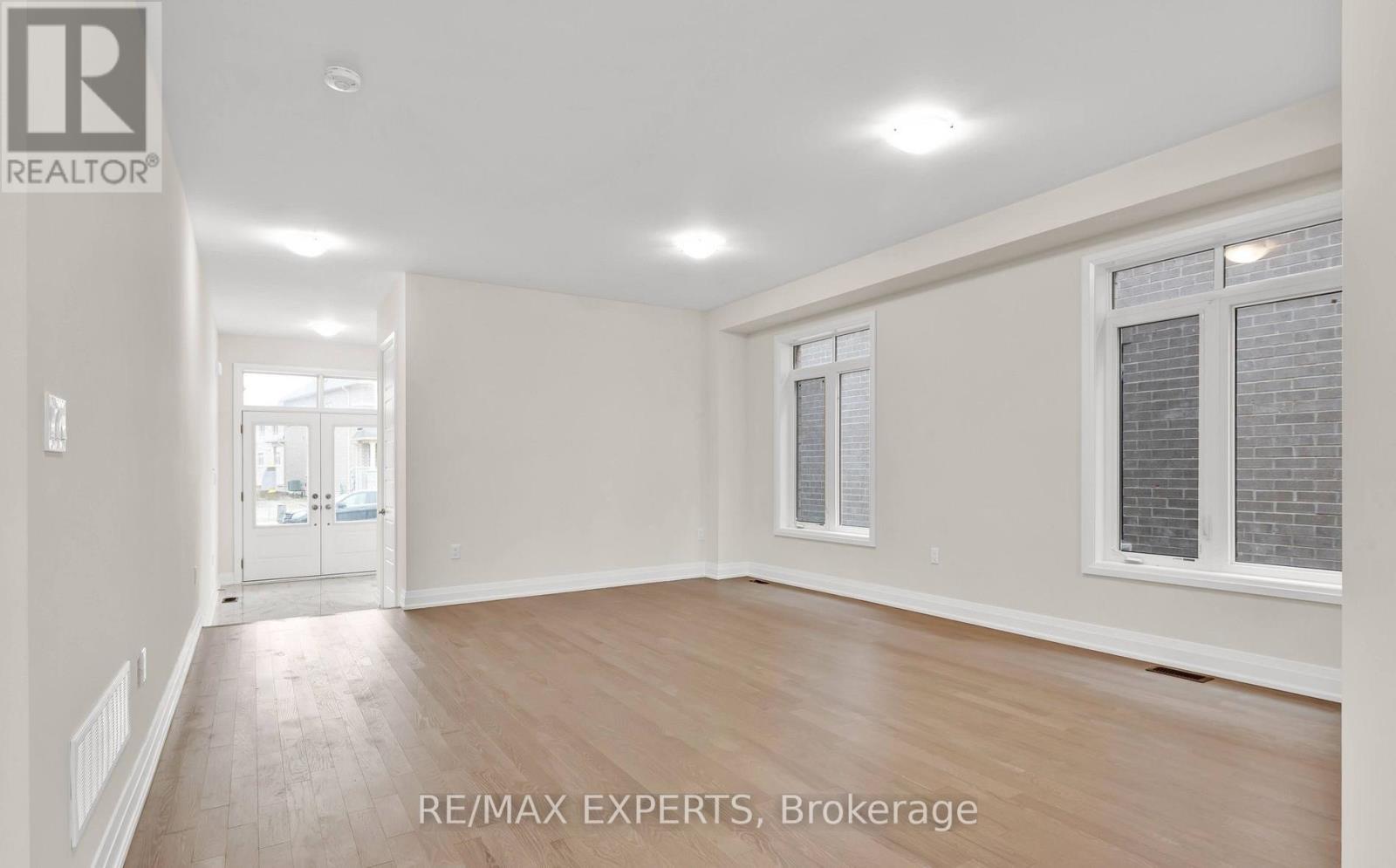 134 Jonkman Boulevard, Bradford West Gwillimbury (Bradford), Ontario L3Z 4J8 - Photo 7 - N13130992