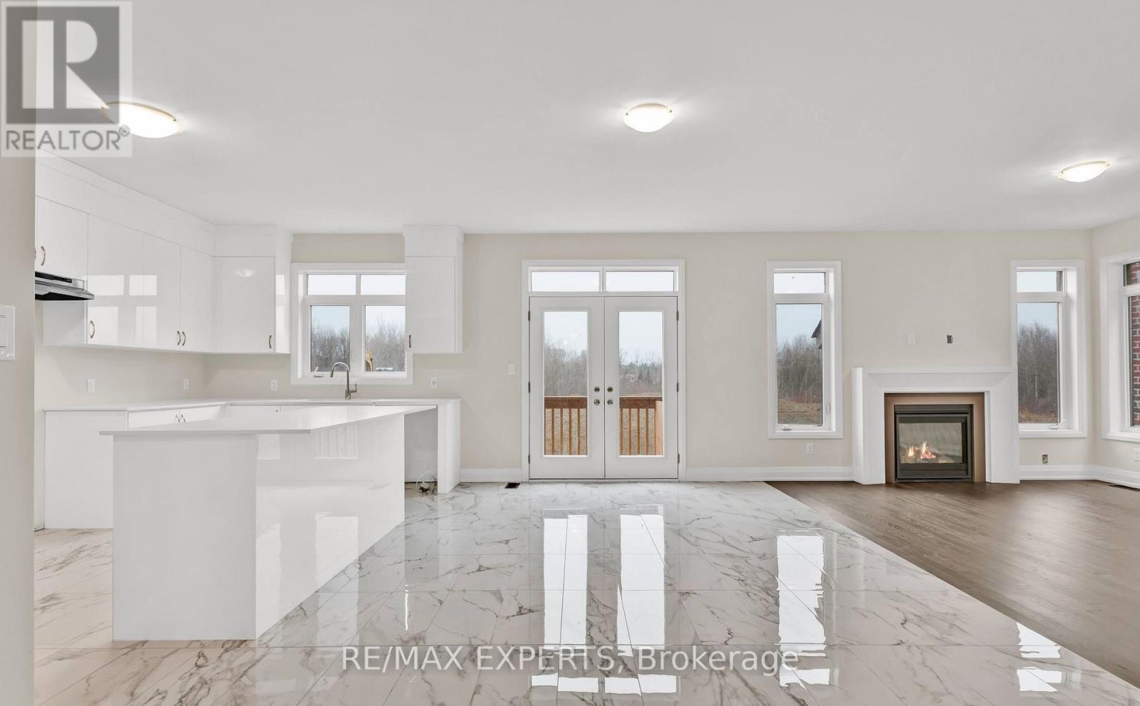 134 Jonkman Boulevard, Bradford West Gwillimbury (Bradford), Ontario L3Z 4J8 - Photo 9 - N13130992