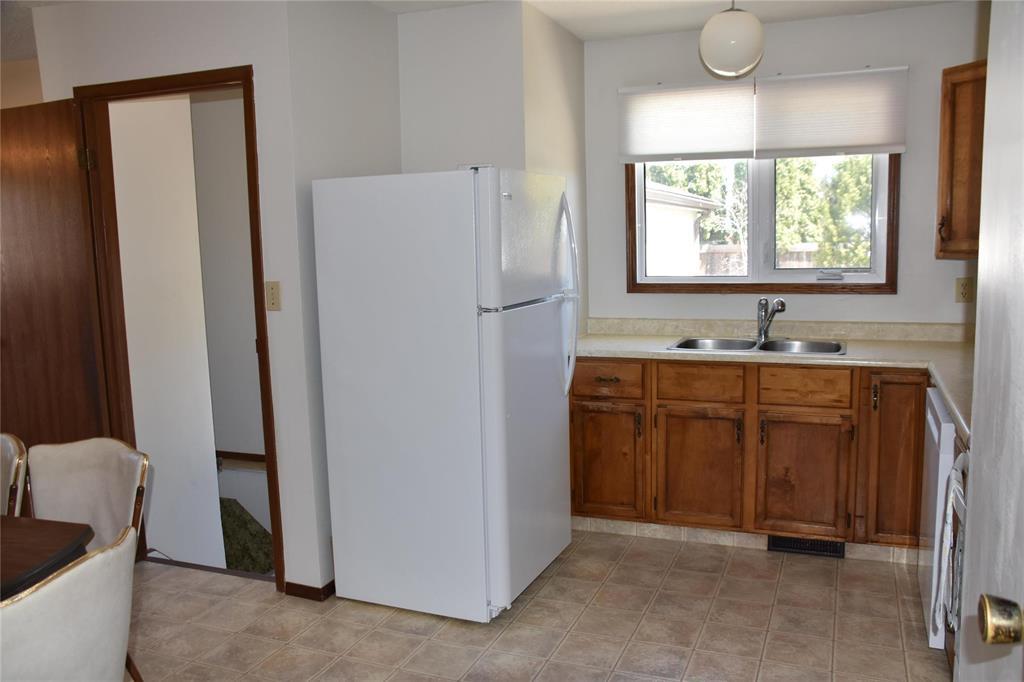 87 Hawkins Crescent, Winnipeg, Manitoba R2N 1H7 - Photo 11 - 202610474