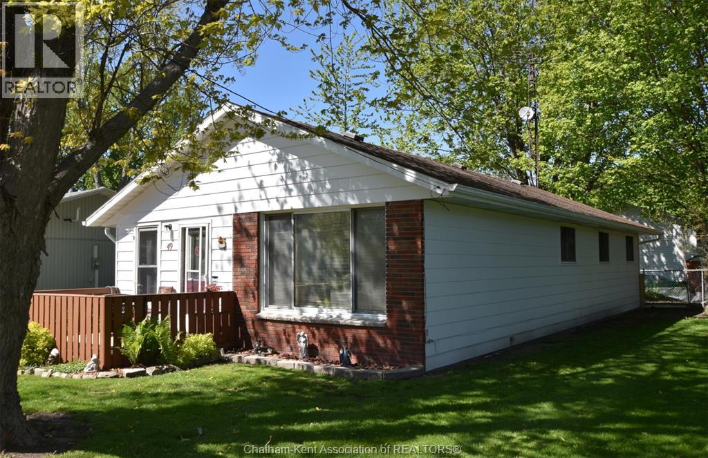 49 William Street South, Blenheim, Ontario  N0P 1A0 - Photo 3 - 26011014