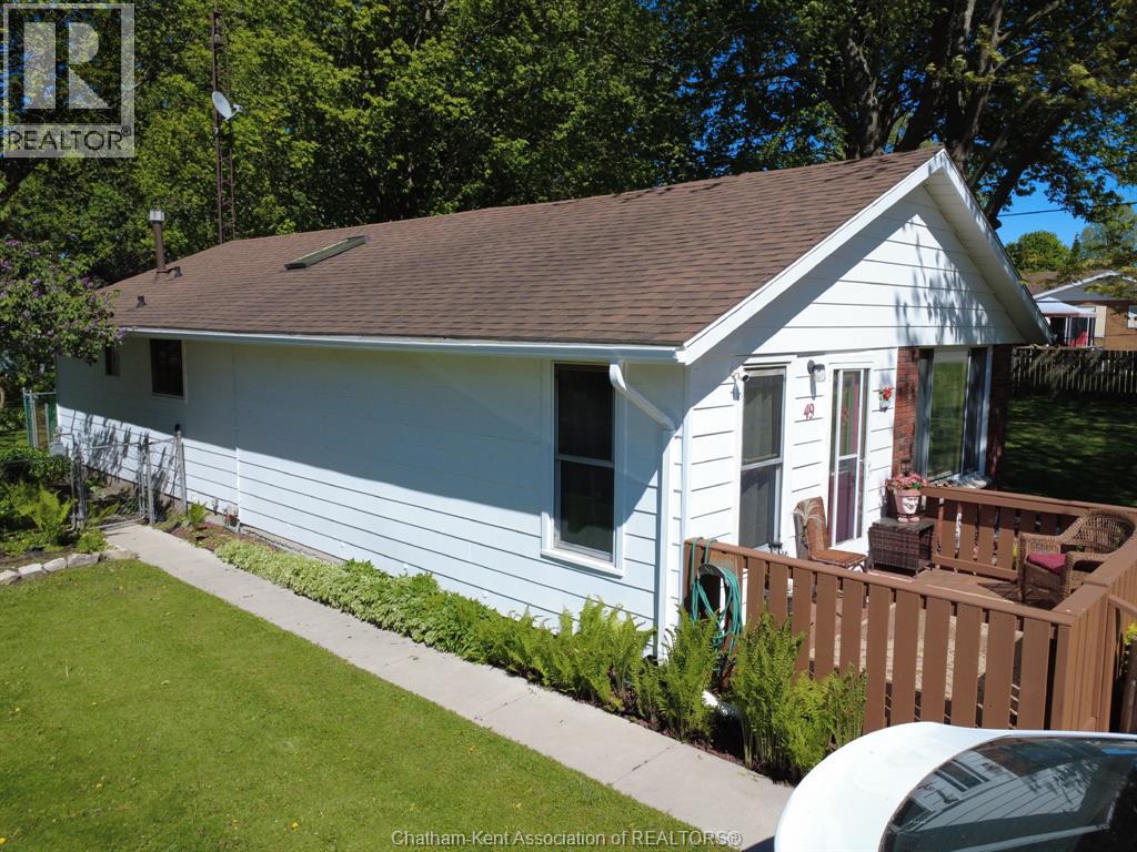 49 William Street South, Blenheim, Ontario  N0P 1A0 - Photo 2 - 26011014