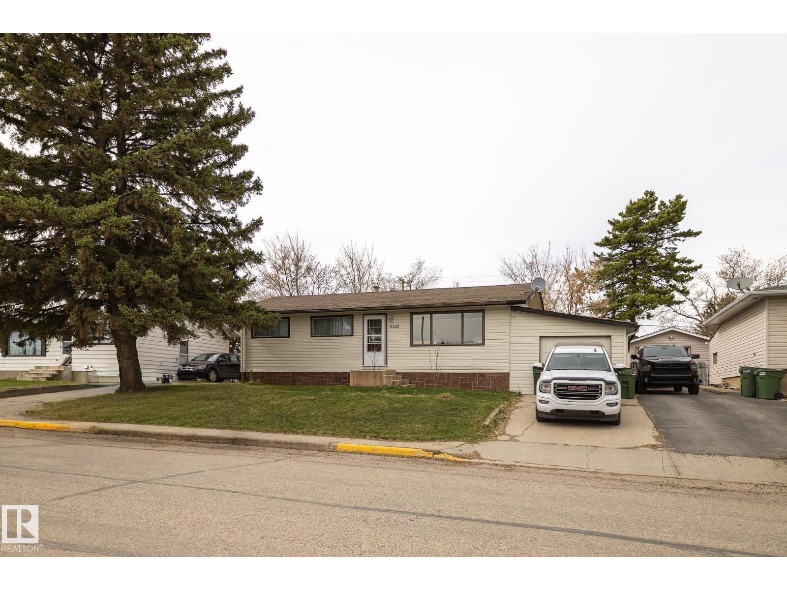 5132 49 AV, onoway, Alberta