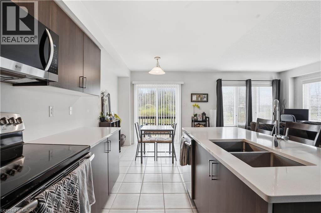 45 W Longboat Lane W, Brantford, Ontario  N3T 0P3 - Photo 8 - 40830527