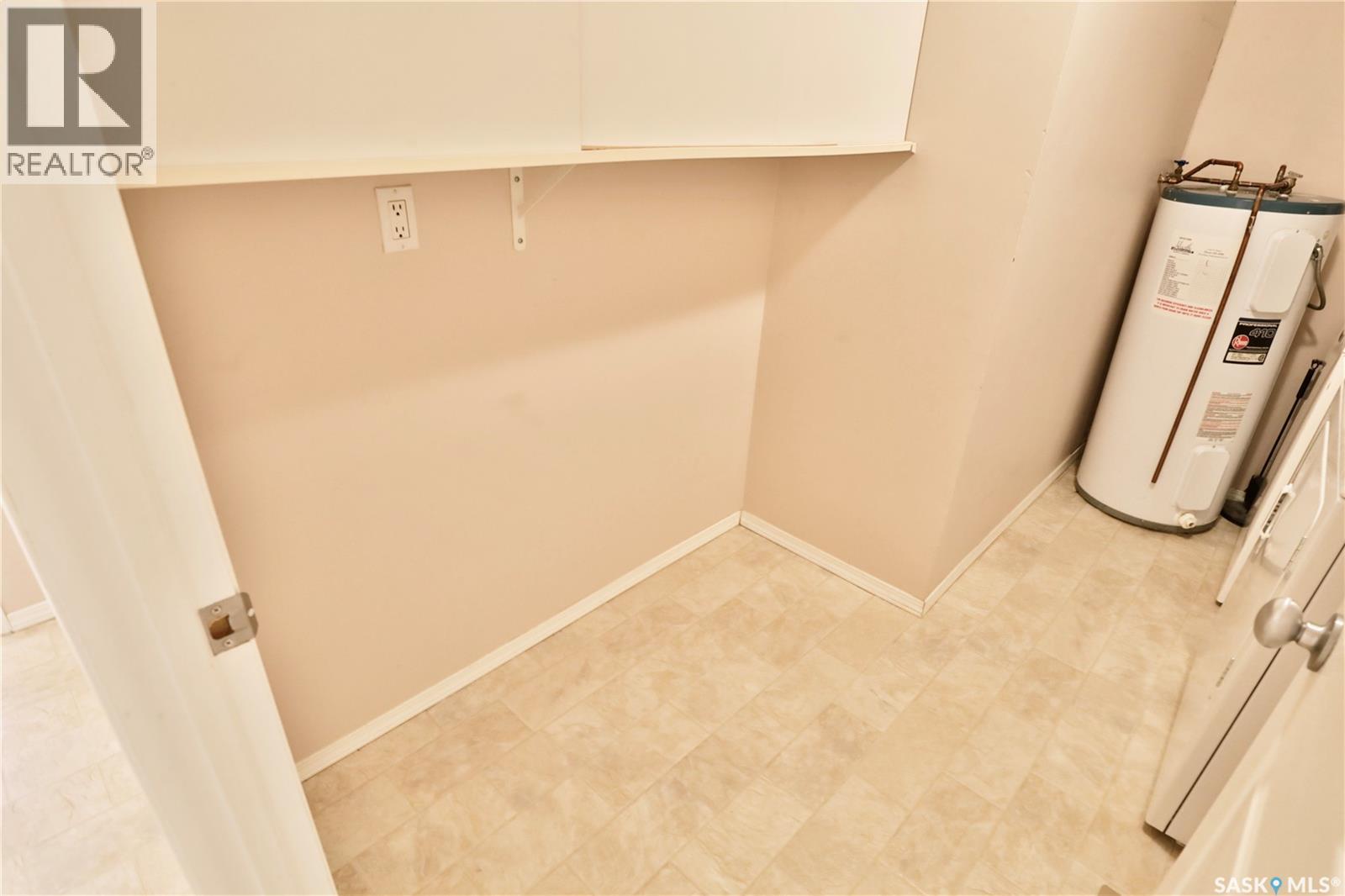 220 Cedar Meadow Drive, Regina, Saskatchewan  S4X 3J6 - Photo 10 - SK035995