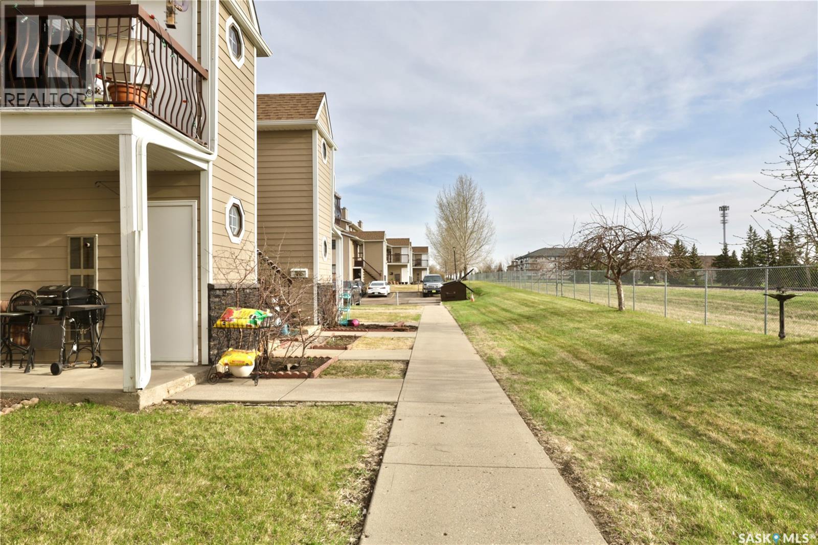 220 Cedar Meadow Drive, Regina, Saskatchewan  S4X 3J6 - Photo 18 - SK035995