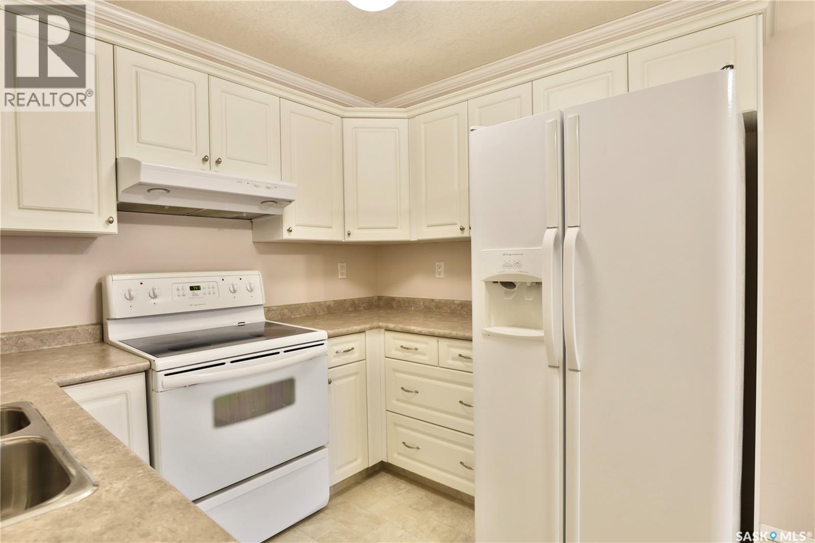 220 Cedar Meadow Drive, Regina, Saskatchewan  S4X 3J6 - Photo 7 - SK035995