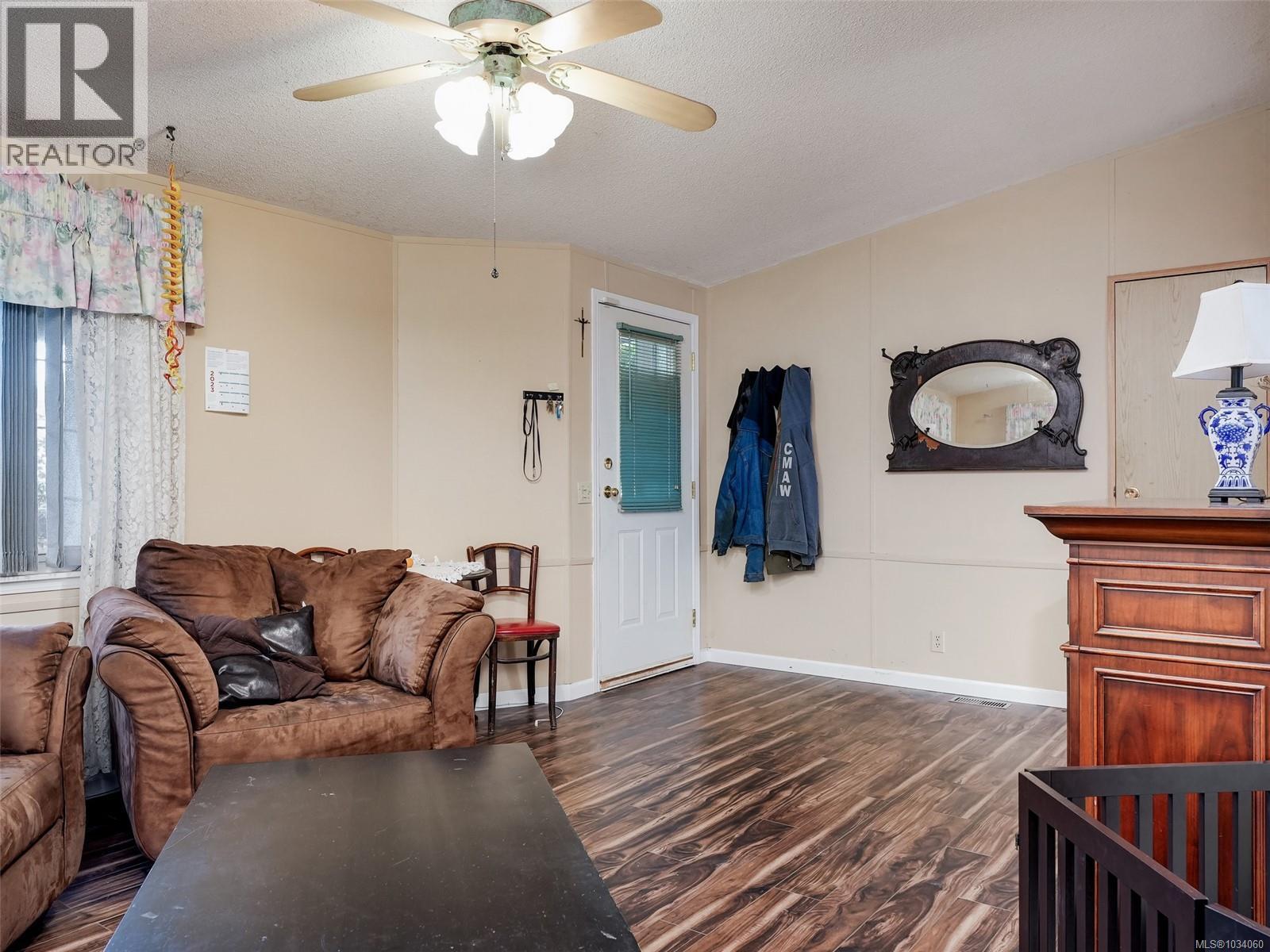 2 2741 Stautw Rd, Central Saanich, British Columbia  V8M 2E9 - Photo 4 - 1034060
