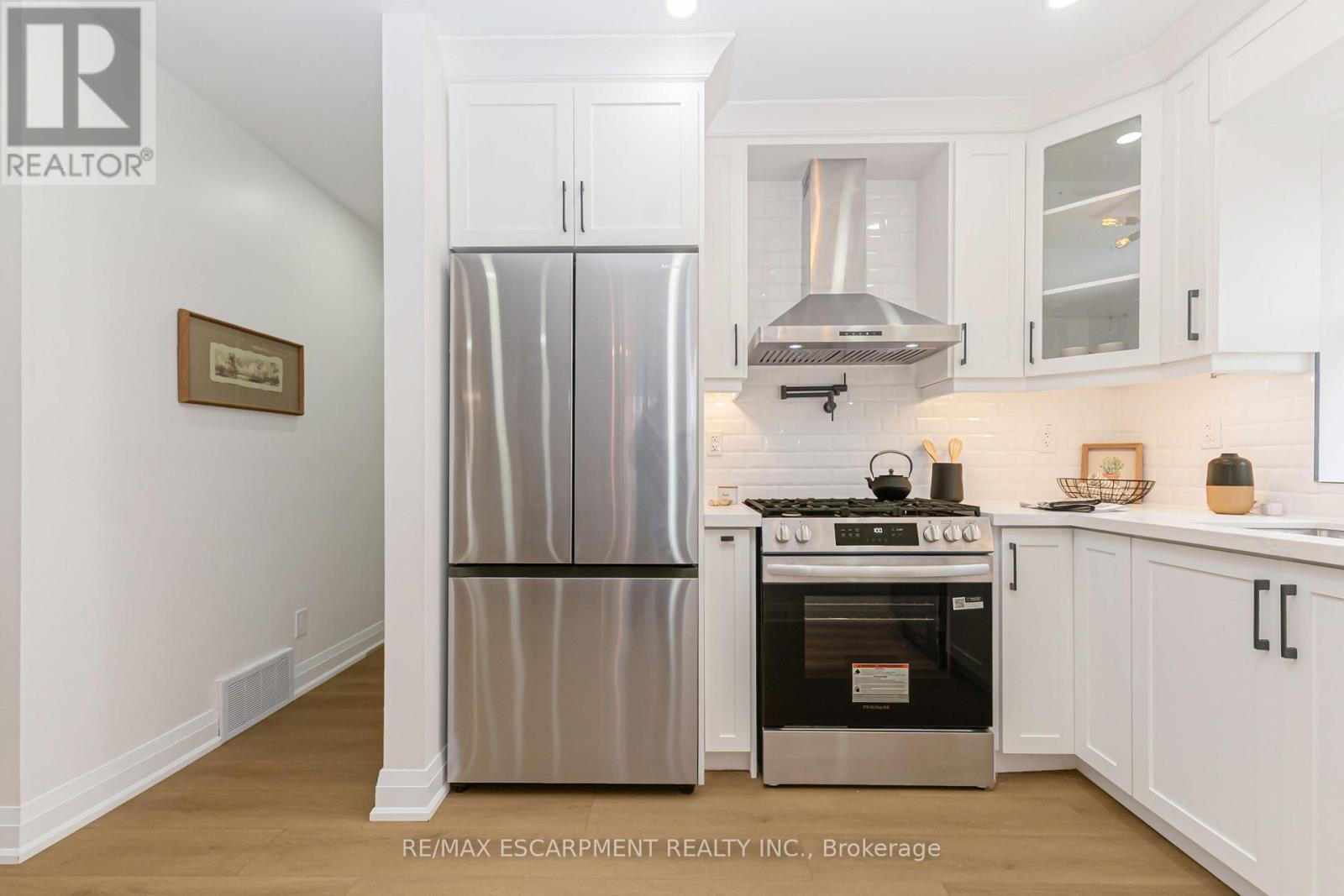 487 East 37th Street, Hamilton, Ontario  L8V 4C1 - Photo 10 - X13130974