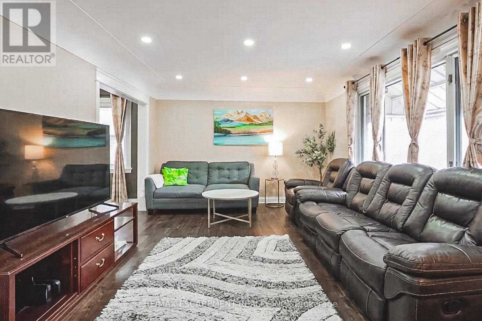 Main - 5 West 3rd Street, Hamilton, Ontario  L9C 3J5 - Photo 4 - X13131006