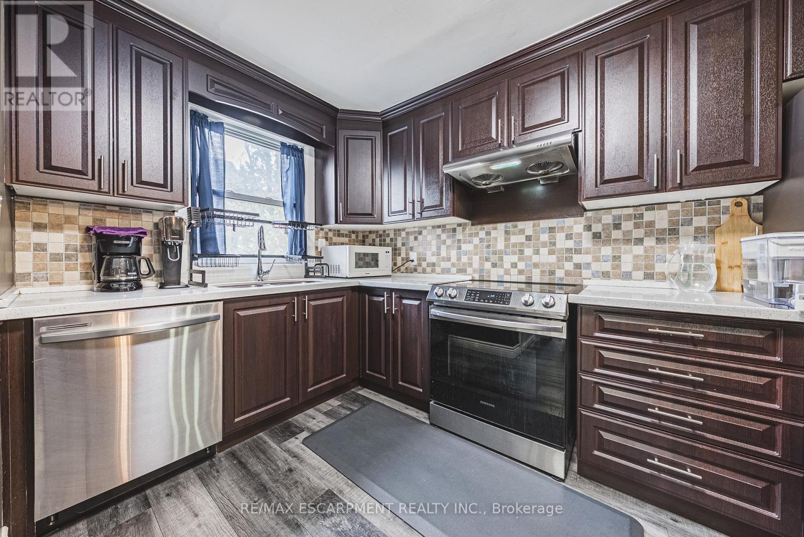 Main - 5 West 3rd Street, Hamilton, Ontario  L9C 3J5 - Photo 5 - X13131006