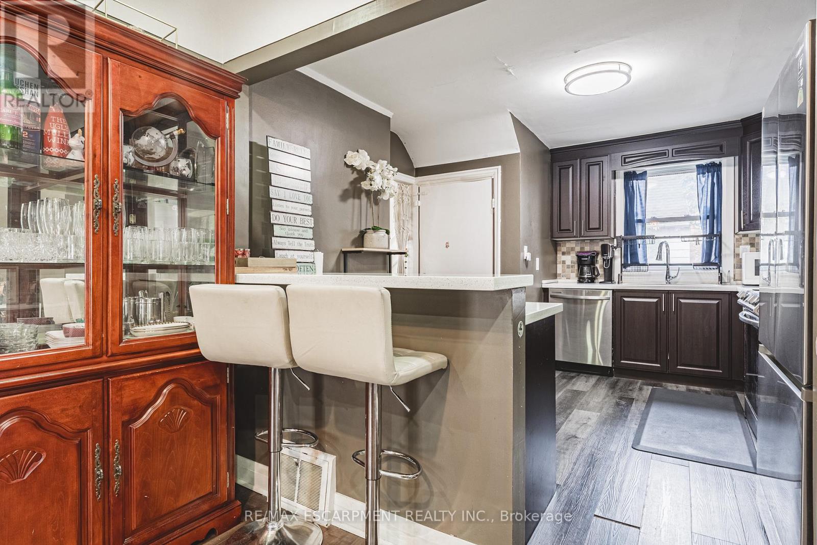 Main - 5 West 3rd Street, Hamilton, Ontario  L9C 3J5 - Photo 7 - X13131006