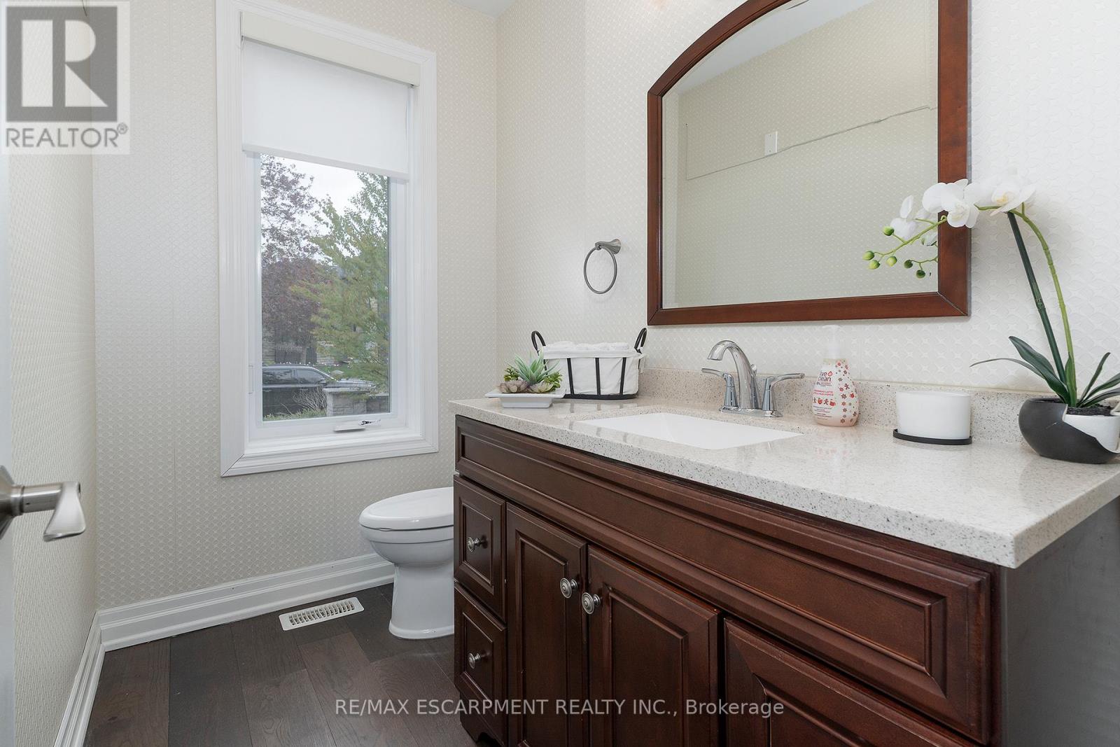 27 Elodia Court, Hamilton, Ontario  L9C 7R2 - Photo 15 - X13131030