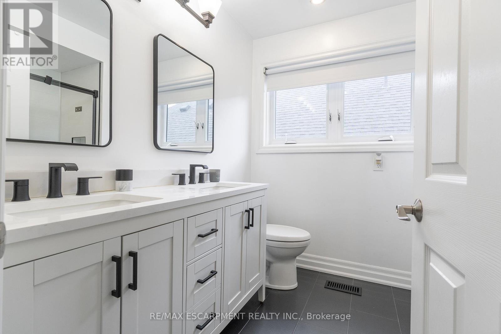 27 Elodia Court, Hamilton, Ontario  L9C 7R2 - Photo 25 - X13131030