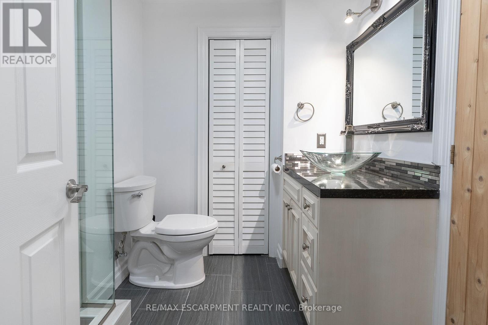 27 Elodia Court, Hamilton, Ontario  L9C 7R2 - Photo 33 - X13131030