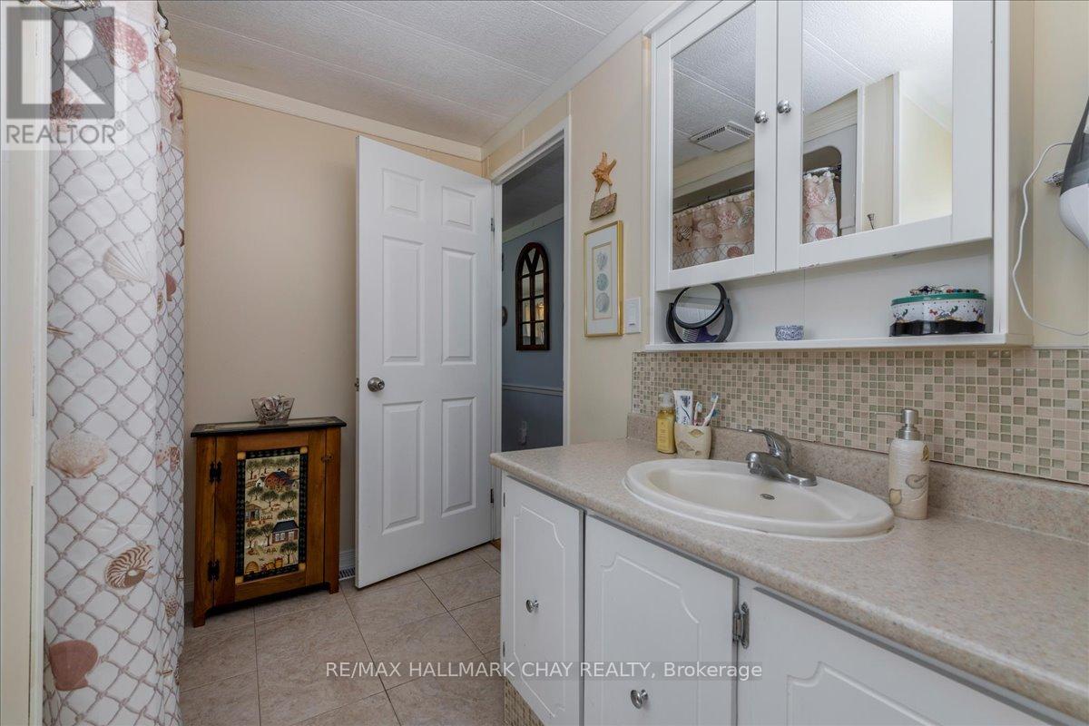 79 Linden Lane, Innisfil, Ontario  L9S 1N3 - Photo 13 - N13019084