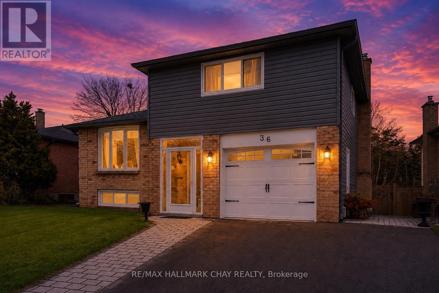 36 RIDGEWAY AVENUE, Barrie, Ontario