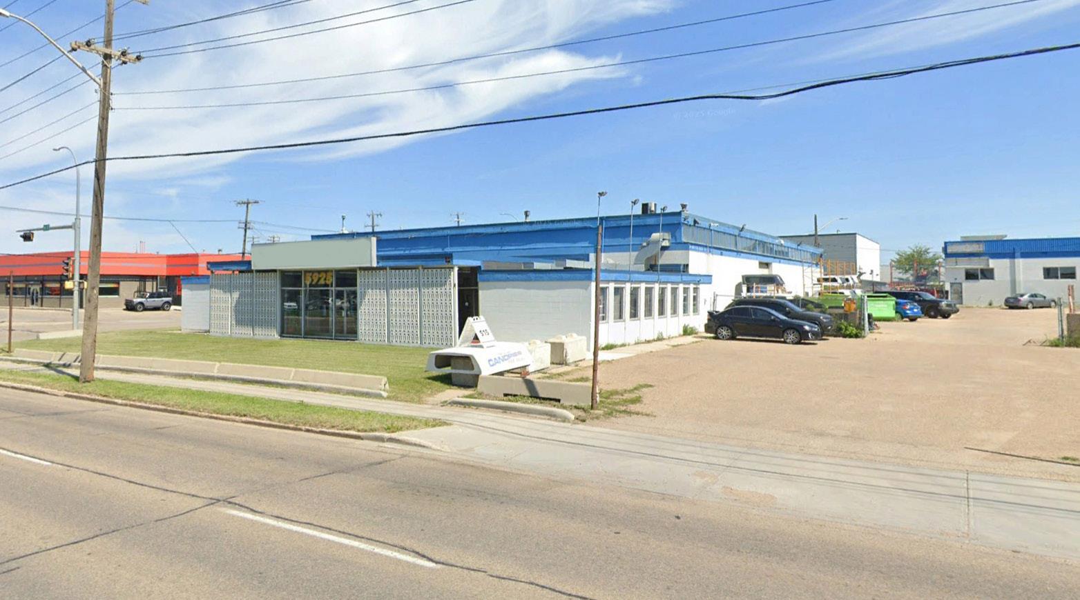 5925  99 St NW, edmonton, Alberta