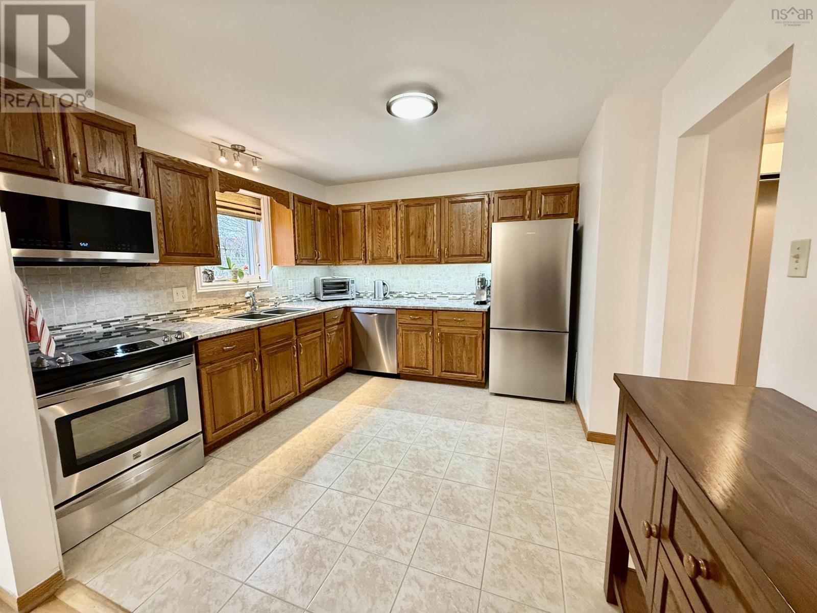 7 Venice Court, Dartmouth, Nova Scotia  B2X 3K2 - Photo 7 - 202610528