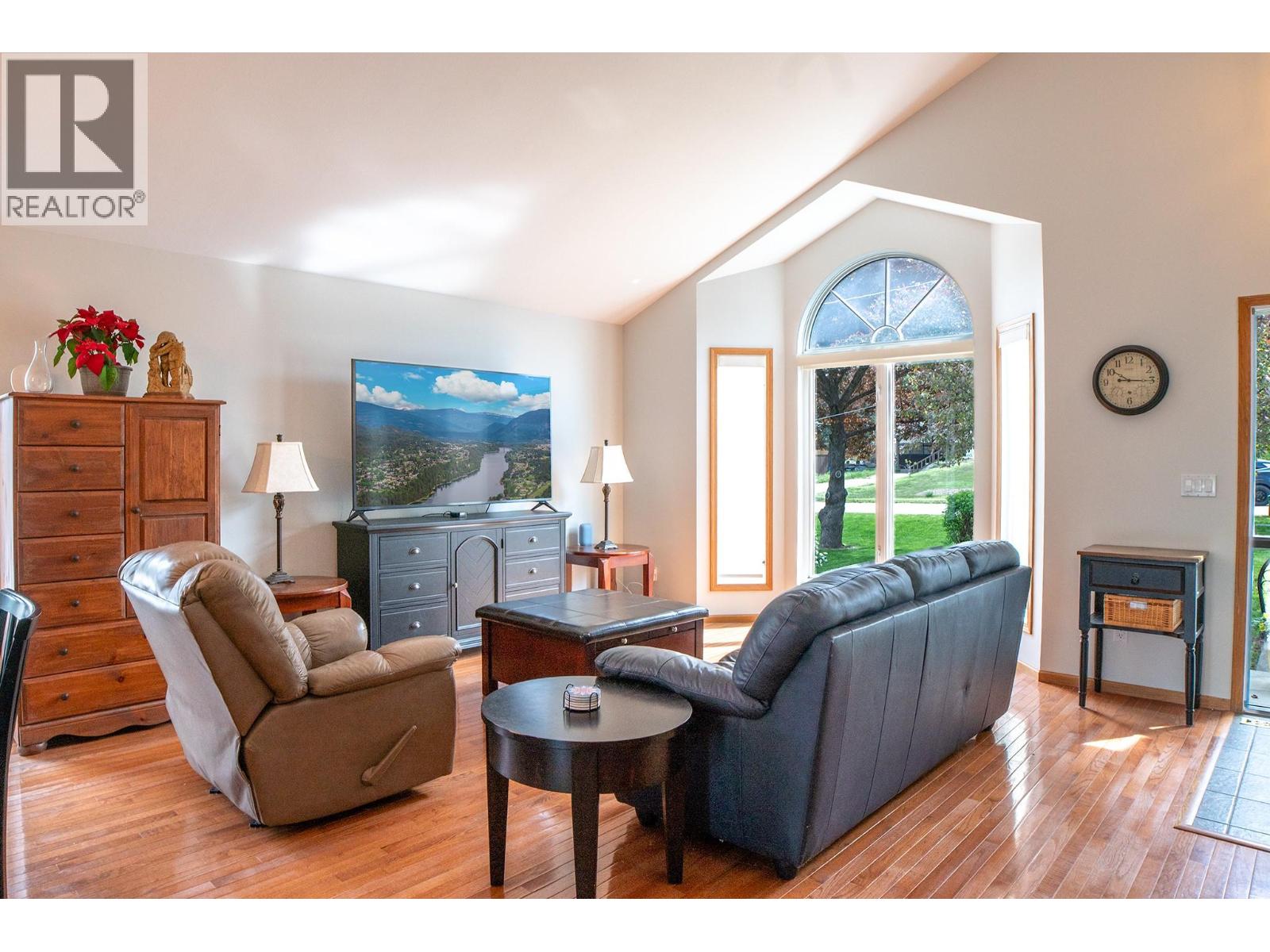 625 24 Avenue S, Creston, British Columbia  V0B 1G5 - Photo 4 - 10387101