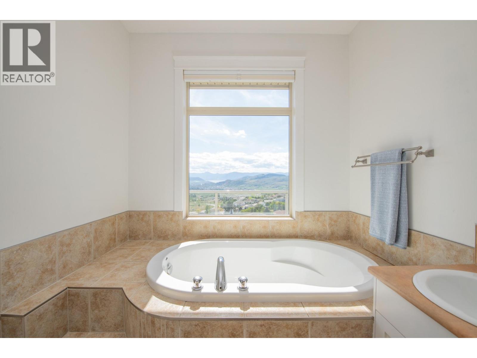 1437 Copper Mountain Court, Vernon, British Columbia  V1B 3Y7 - Photo 28 - 10387394