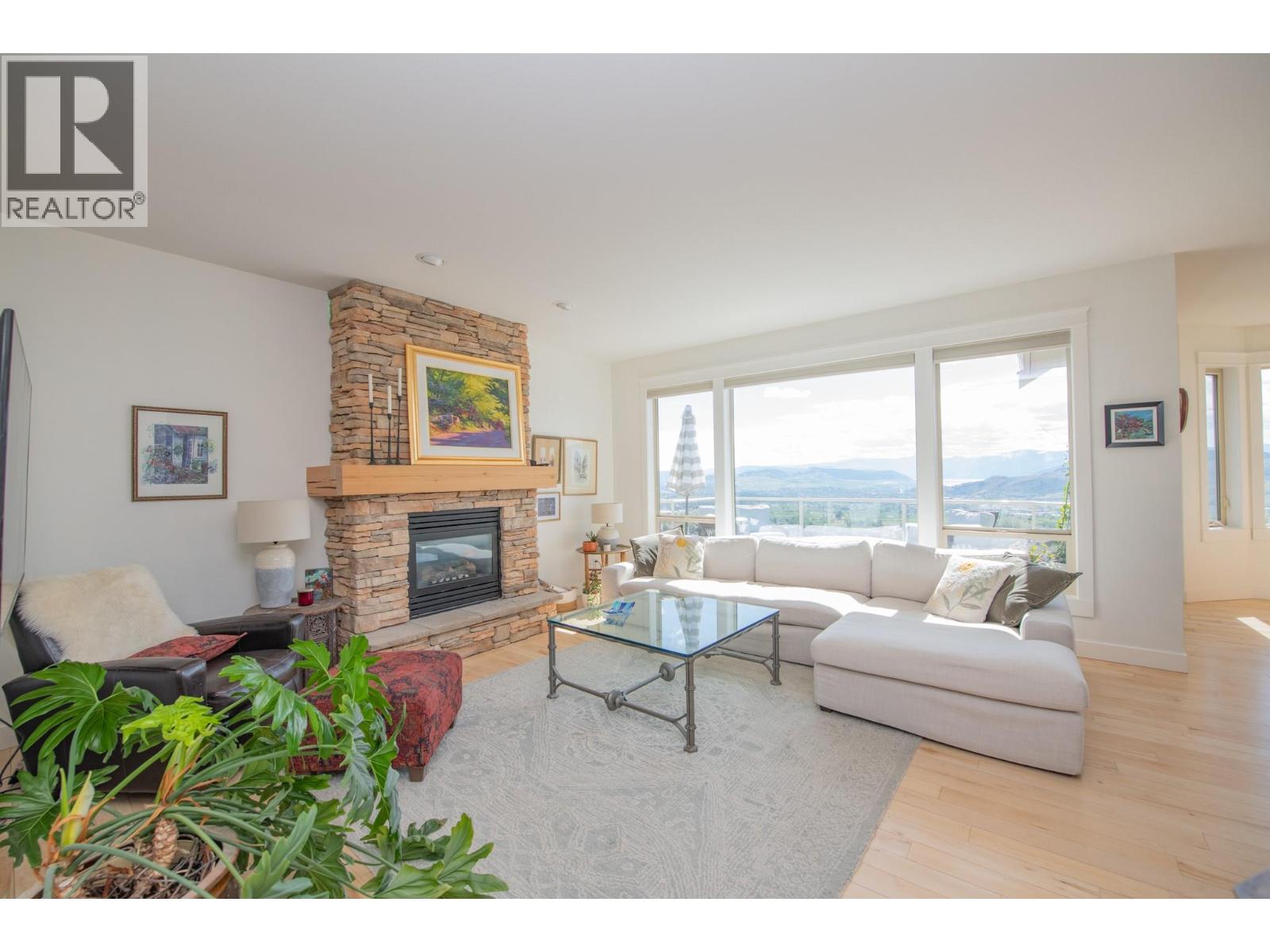 1437 Copper Mountain Court, Vernon, British Columbia  V1B 3Y7 - Photo 11 - 10387394