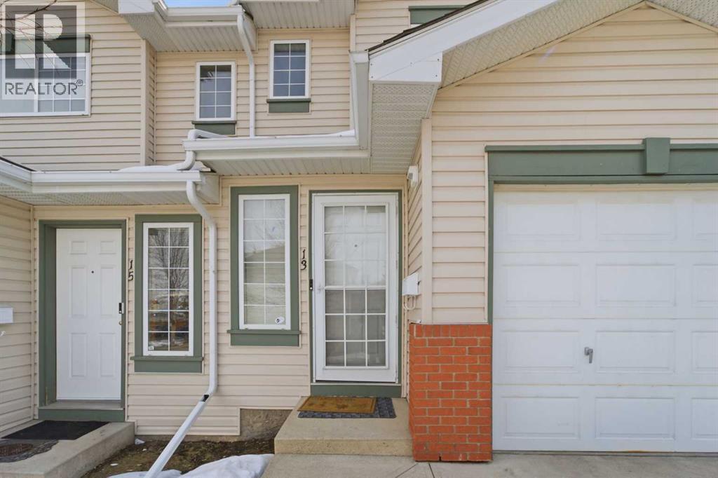 13 Country Hills Villas Nw, Calgary, Alberta  T3K 4S8 - Photo 2 - A2300908