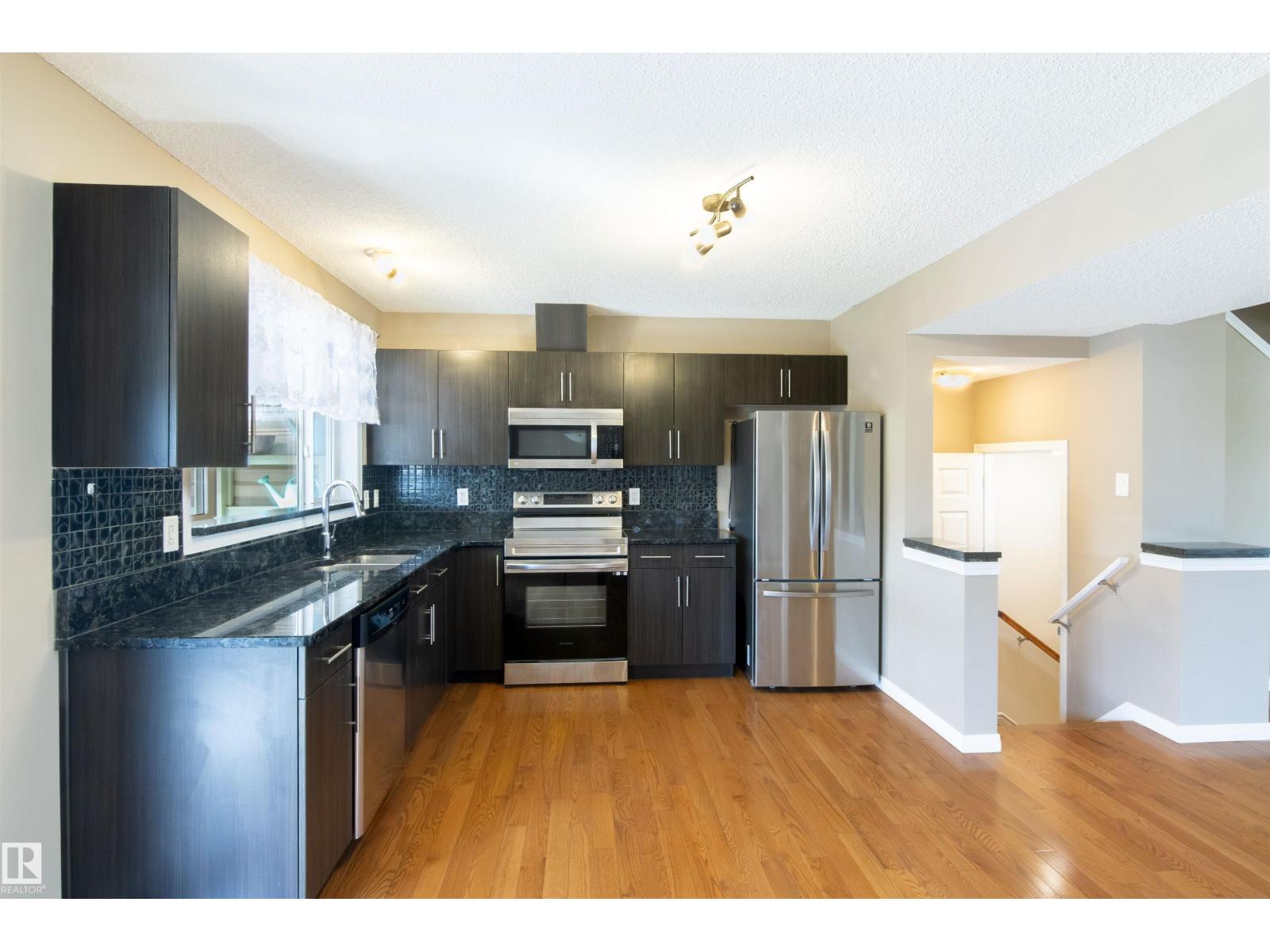 9116 Shaw Wy Sw, Edmonton, Alberta  T6X 0S4 - Photo 7 - E4487837