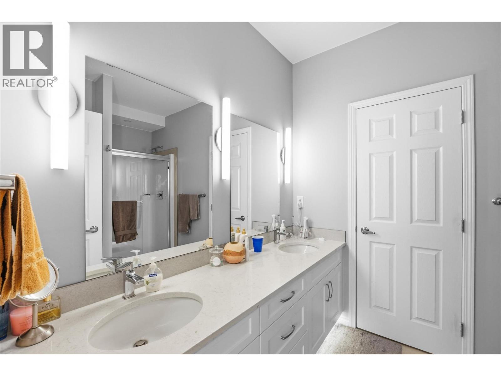 3346 Skaha Lake Road Unit# 1104, Penticton, British Columbia  V2A 0H6 - Photo 11 - 10387435