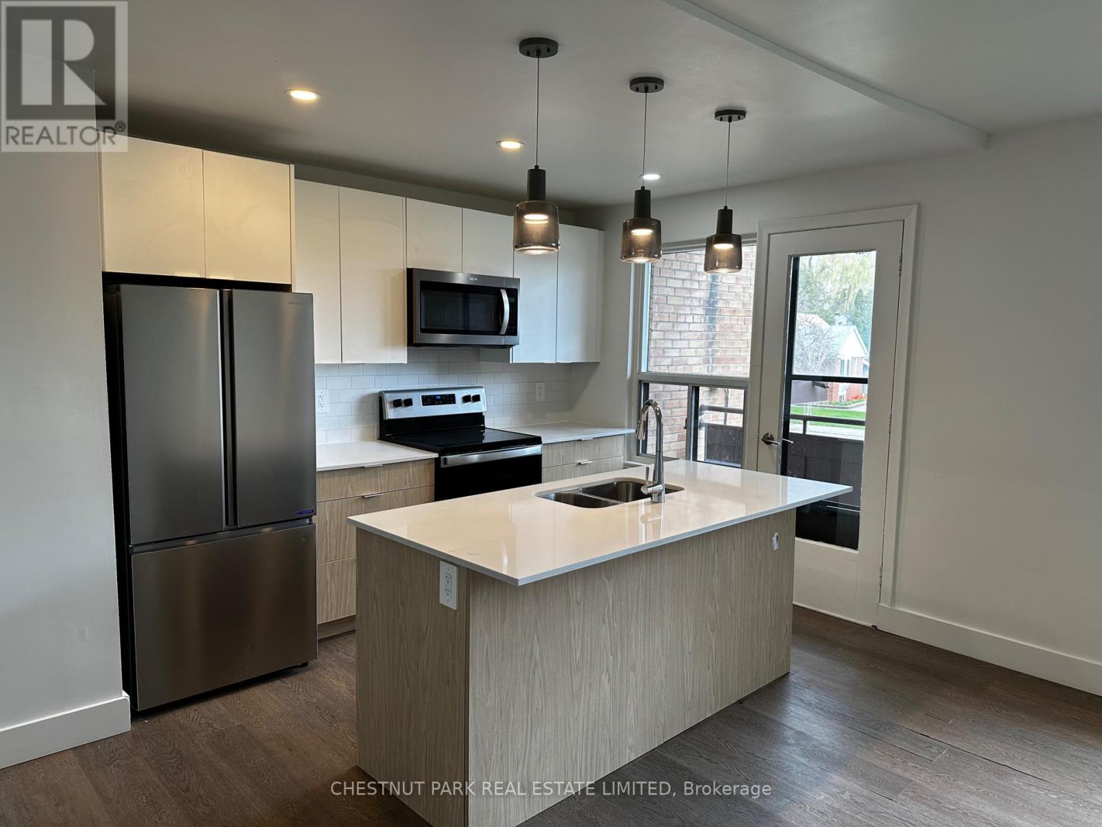 4 - 1 Wingreen Court, Toronto, Ontario  M3B 1B9 - Photo 1 - C13131054