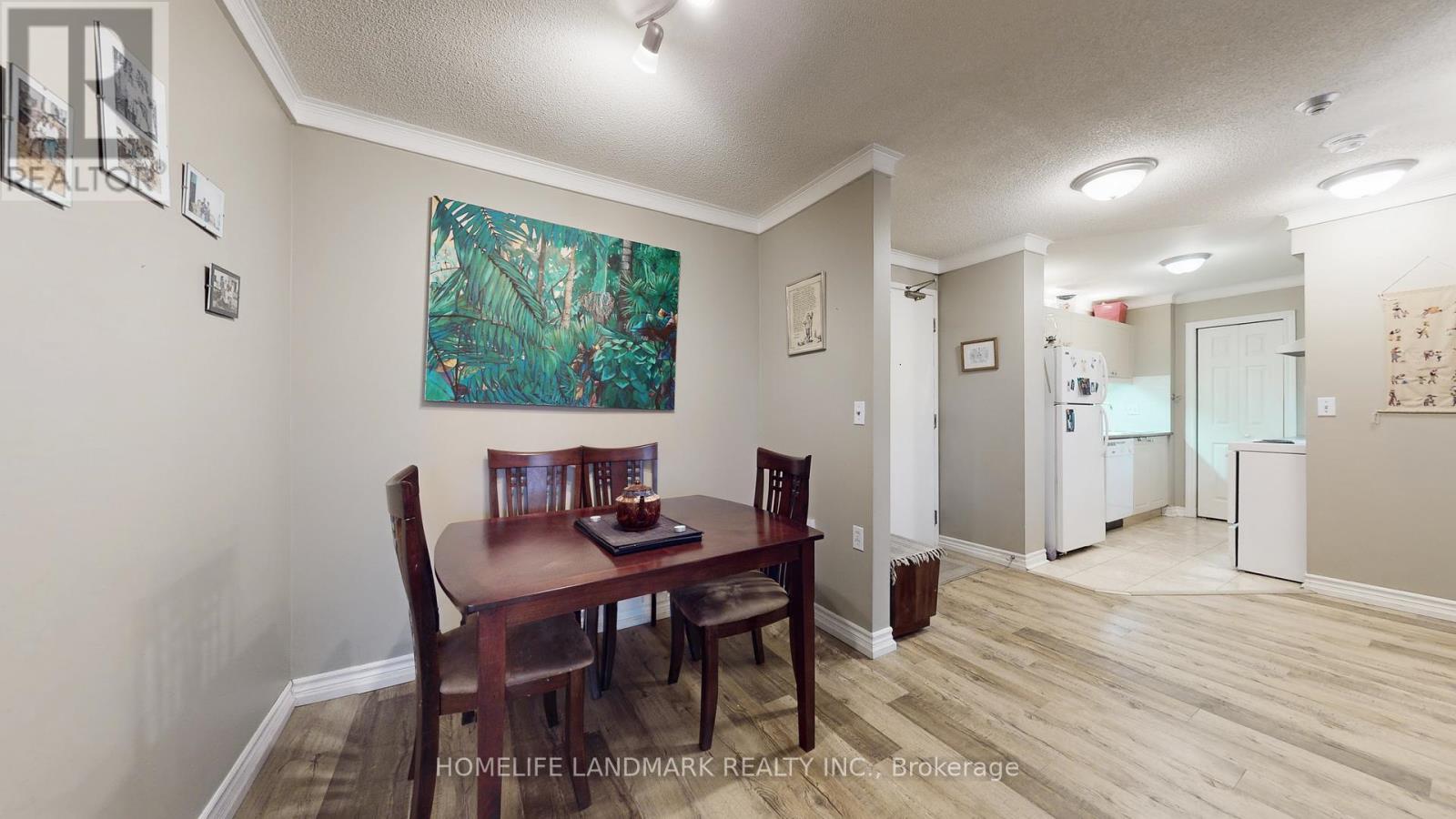 301 - 555 Wilson Heights Boulevard, Toronto, Ontario  M3H 6B5 - Photo 11 - C13131156