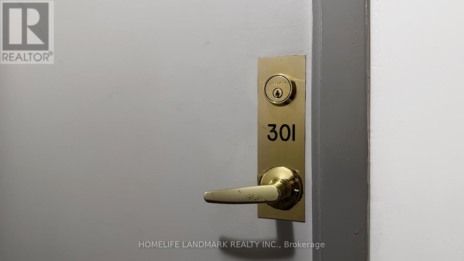 301 - 555 Wilson Heights Boulevard, Toronto, Ontario  M3H 6B5 - Photo 4 - C13131156