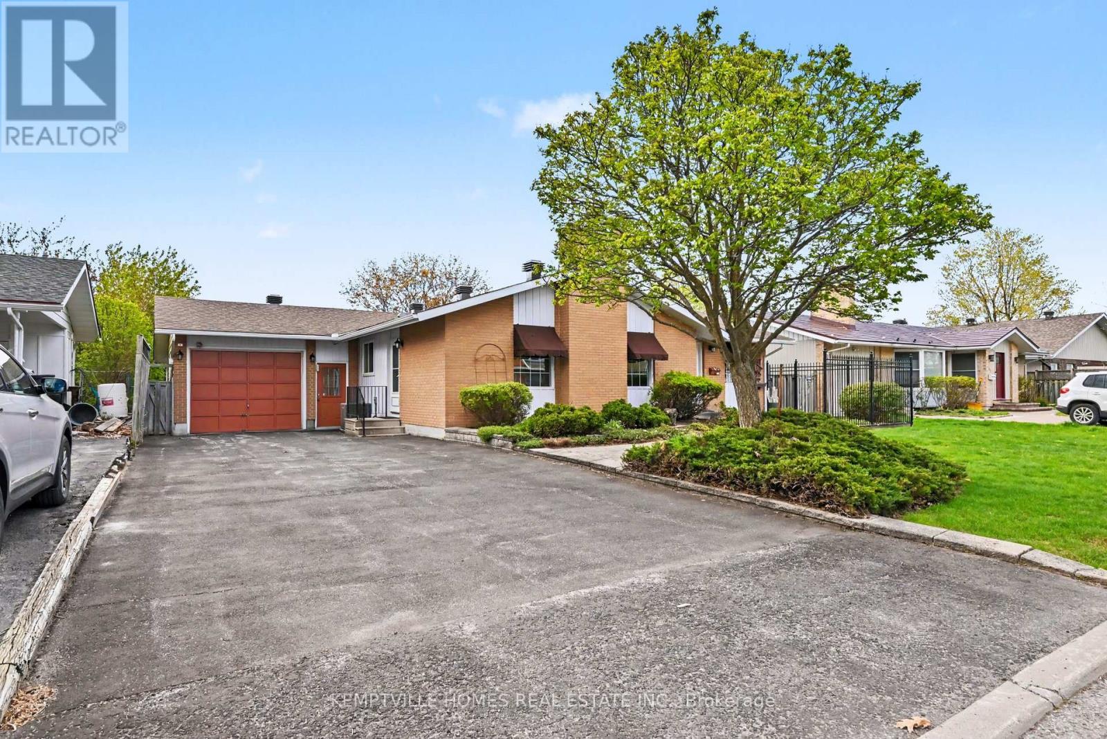 182 Abbotsford Road, Ottawa, Ontario  K2L 1C9 - Photo 1 - X13131060