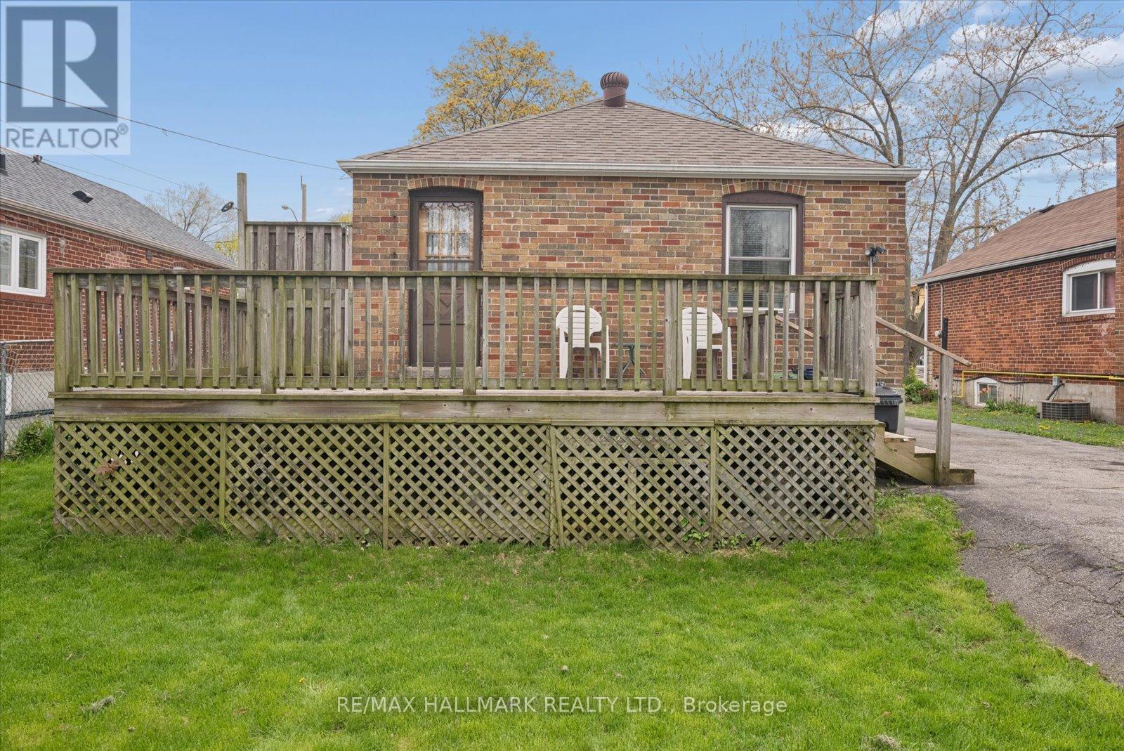 51 Bertha Avenue, Toronto, Ontario  M1L 3M1 - Photo 35 - E13131050