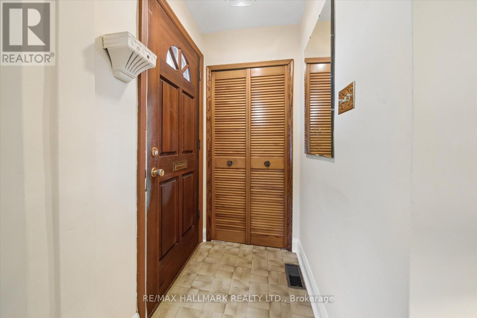 51 Bertha Avenue, Toronto, Ontario  M1L 3M1 - Photo 5 - E13131050