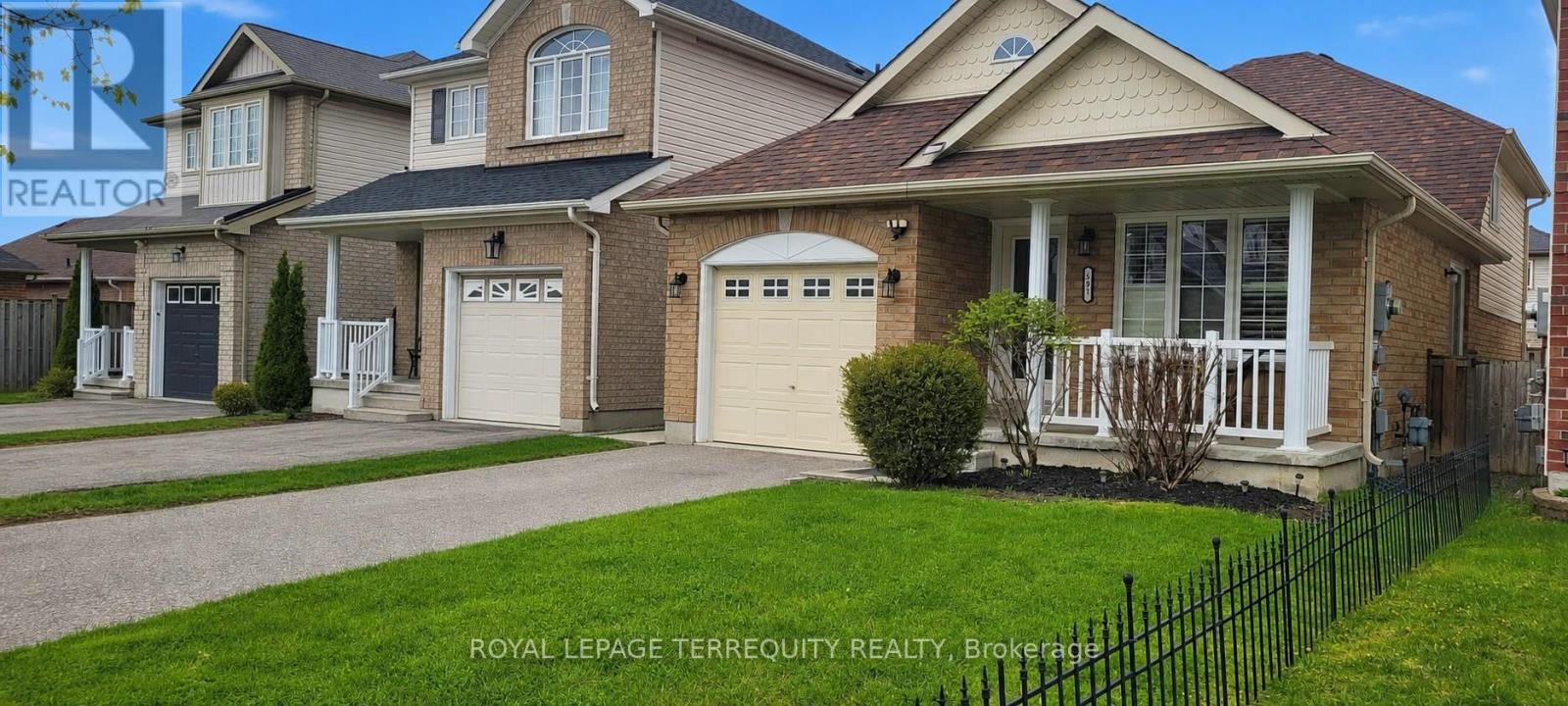 591 LUPLE AVENUE, Oshawa, Ontario