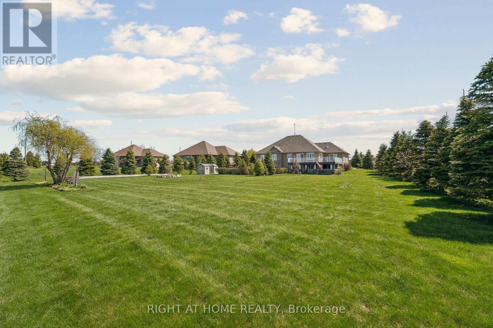 10 Brolley Crescent, Essa, Ontario L0L 2N2 - Photo 39 - N12789936