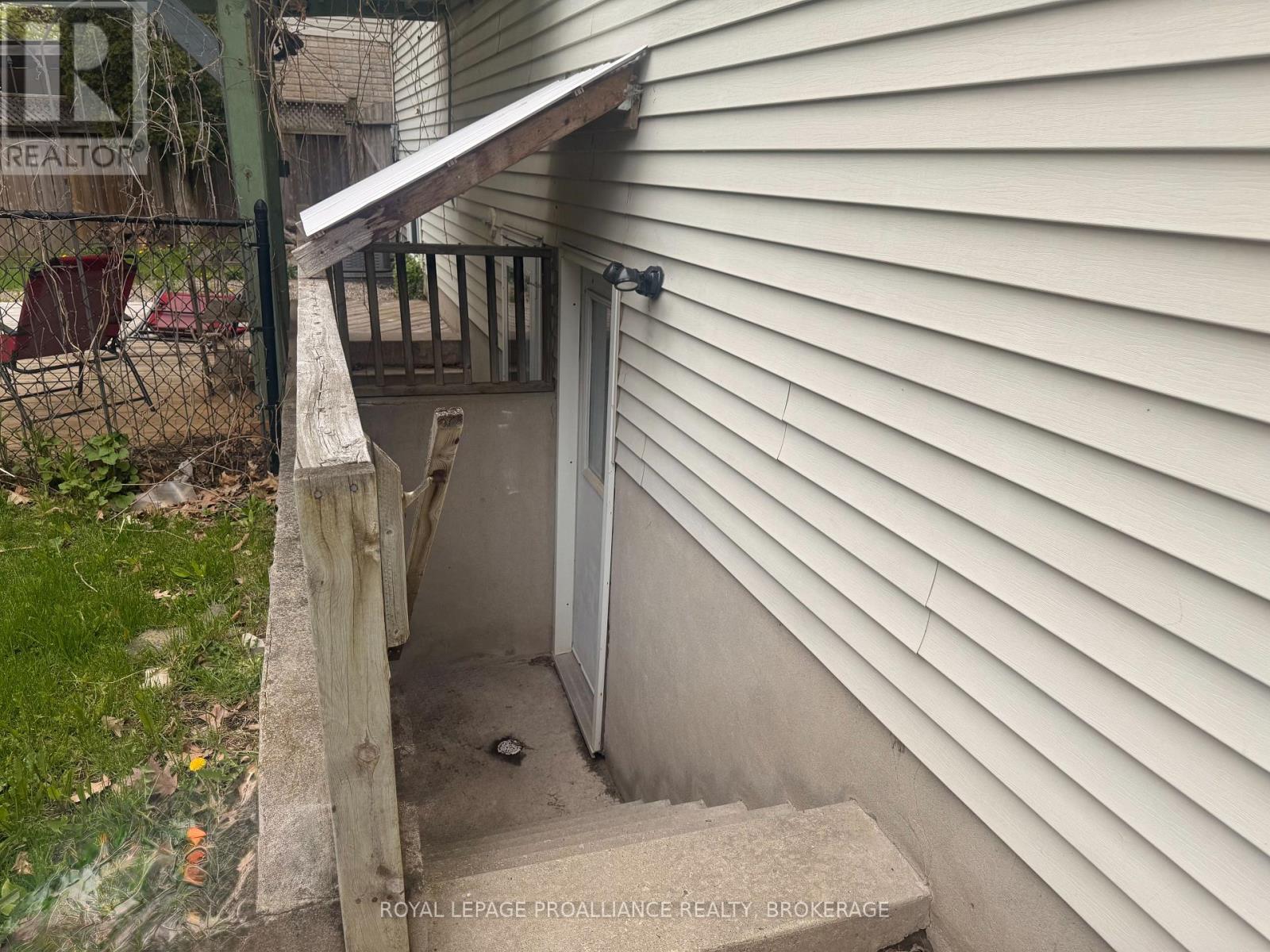 614 Barnsley Crescent, Kingston, Ontario  K7M 8X4 - Photo 15 - X12995150
