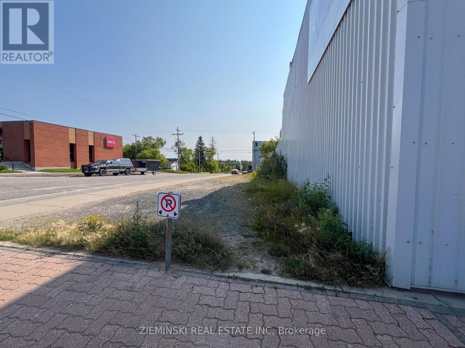 126 SIXTH AVENUE, Cochrane, Ontario