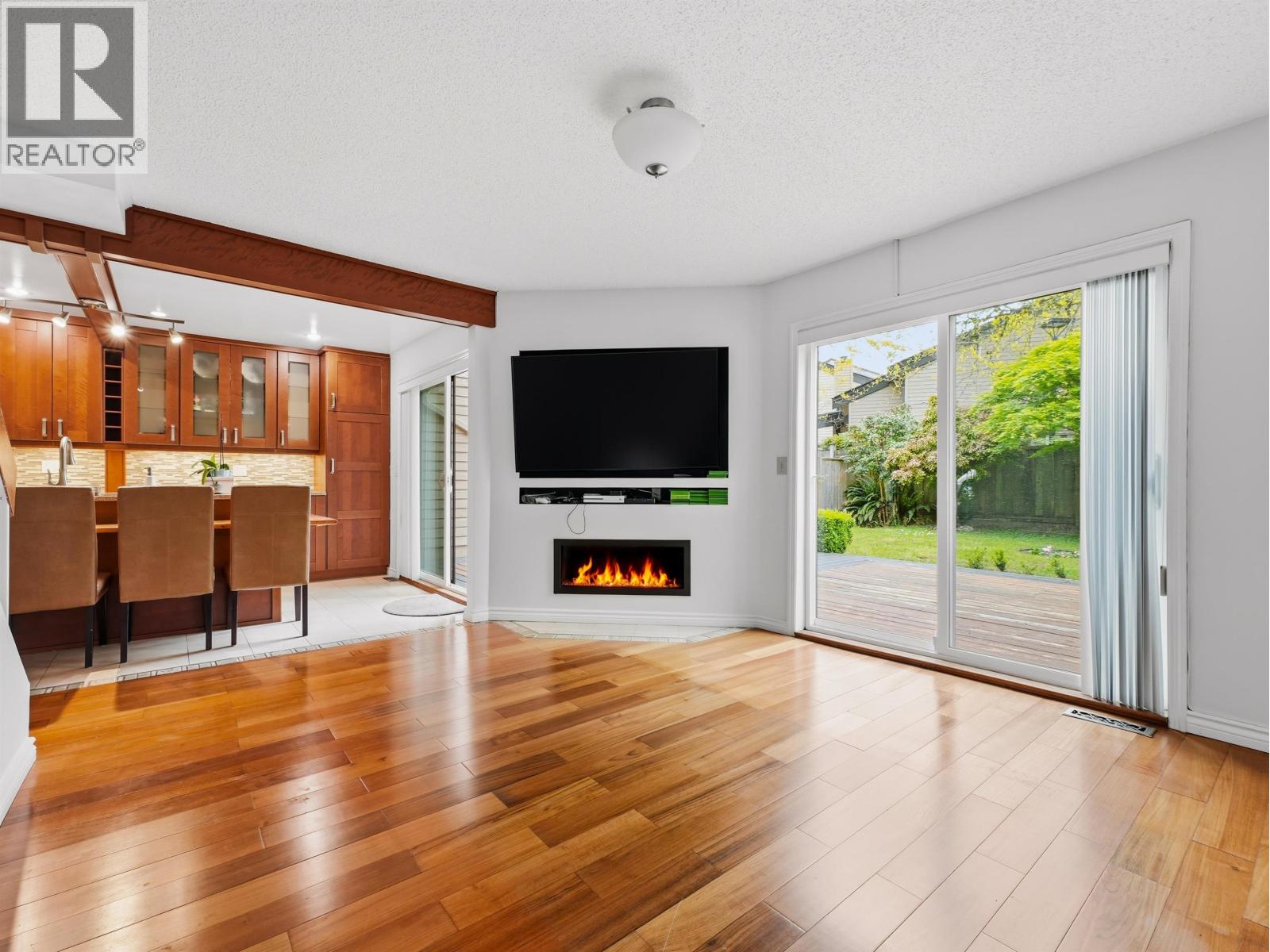 3542 Hurst Place, Vancouver, British Columbia  V5S 4C8 - Photo 5 - R3121016