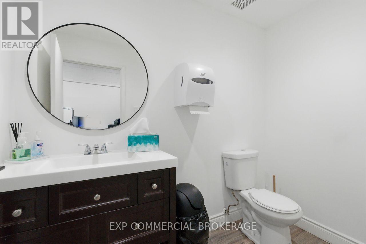 4 - 397 Humberline Drive, Toronto, Ontario  M9W 5T5 - Photo 4 - W13131122