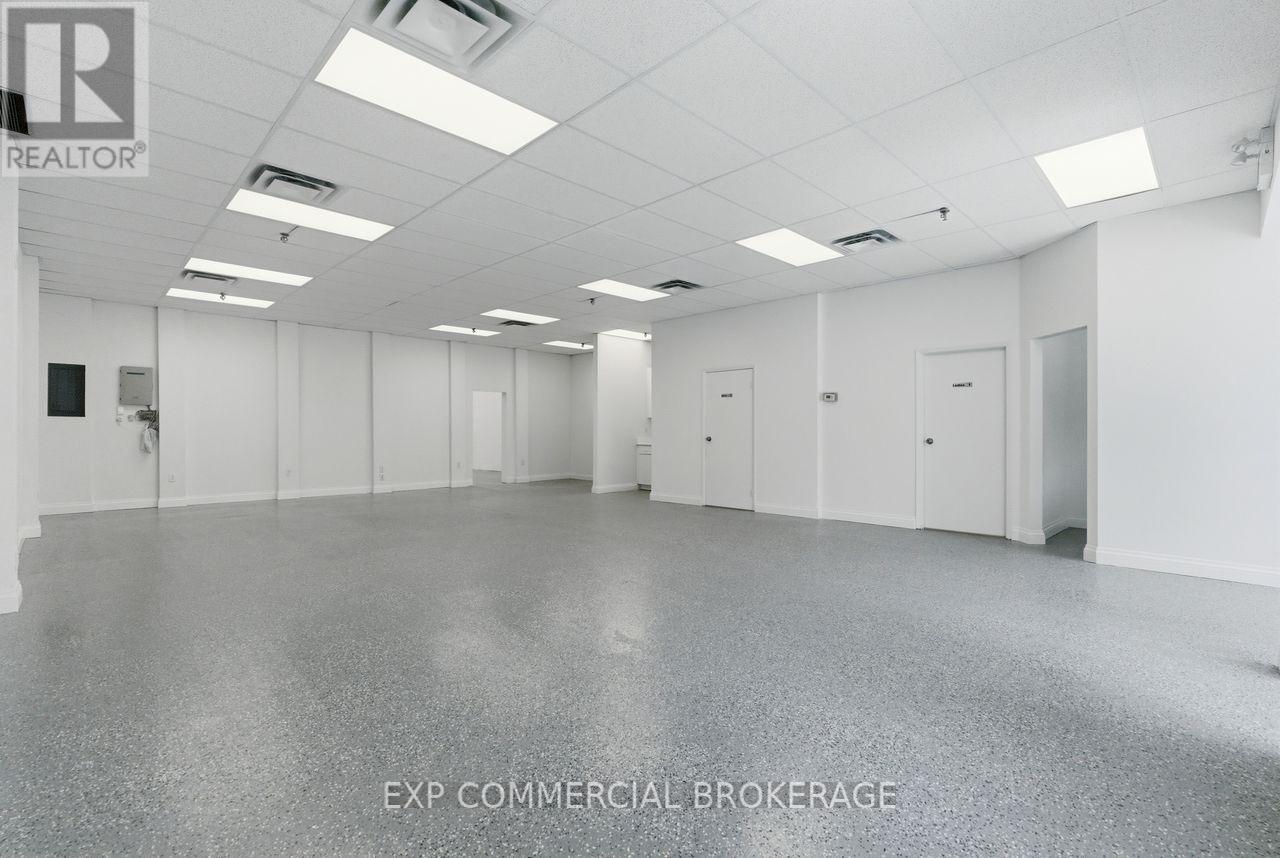 5 - 397 Humberline Drive, Toronto, Ontario  M9W 5T5 - Photo 2 - W13131126