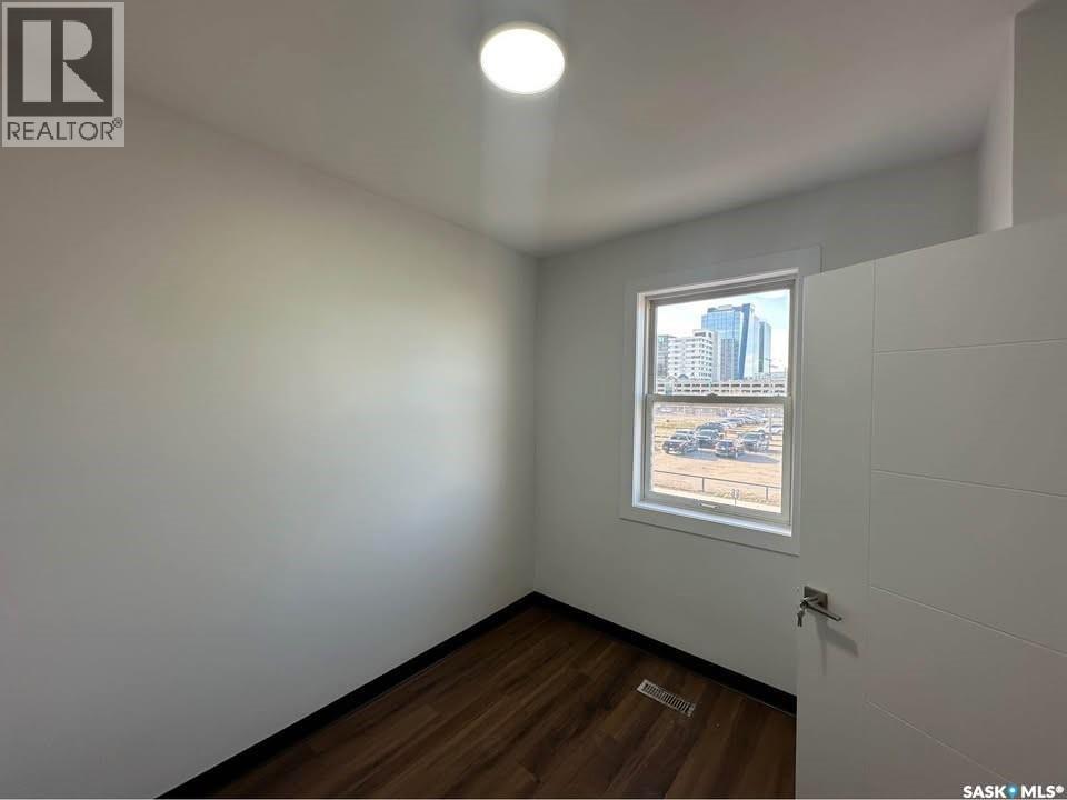 1817 Osler Street, Regina, Saskatchewan  S4P 1W1 - Photo 10 - SK036067