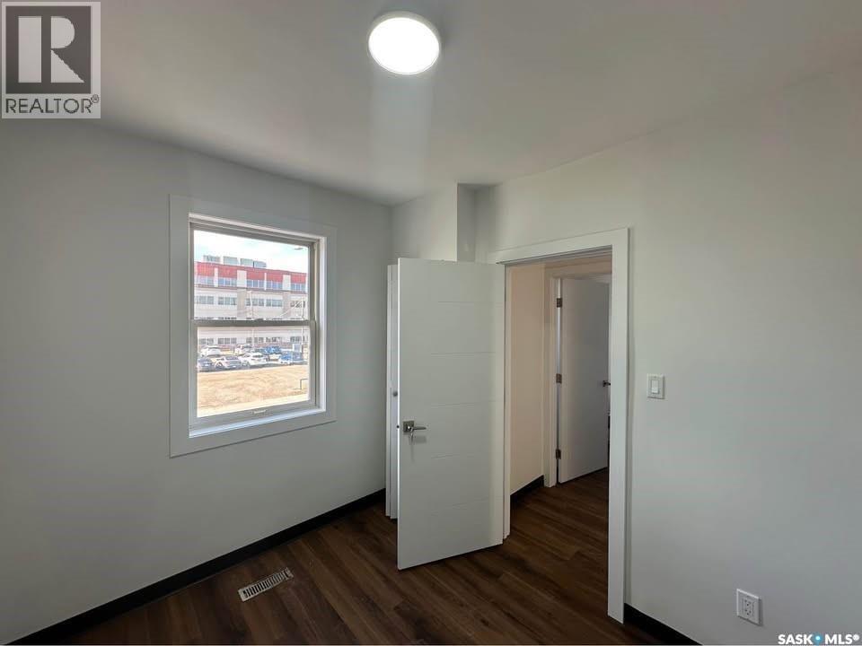 1817 Osler Street, Regina, Saskatchewan  S4P 1W1 - Photo 15 - SK036067