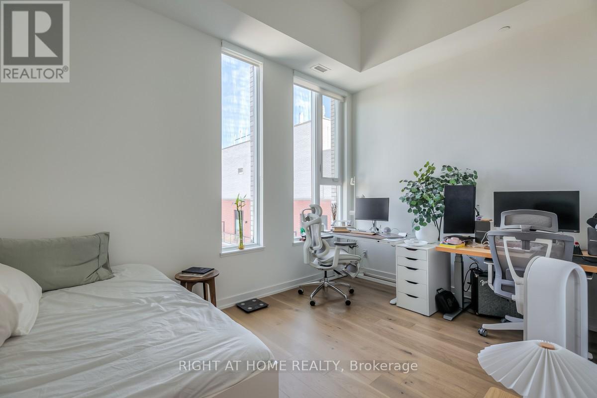 1211 - 3100 Keele Street, Toronto, Ontario  M3M 2H4 - Photo 19 - W13131158
