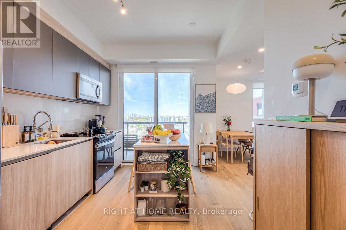 1211 - 3100 Keele Street, Toronto, Ontario  M3M 2H4 - Photo 2 - W13131158