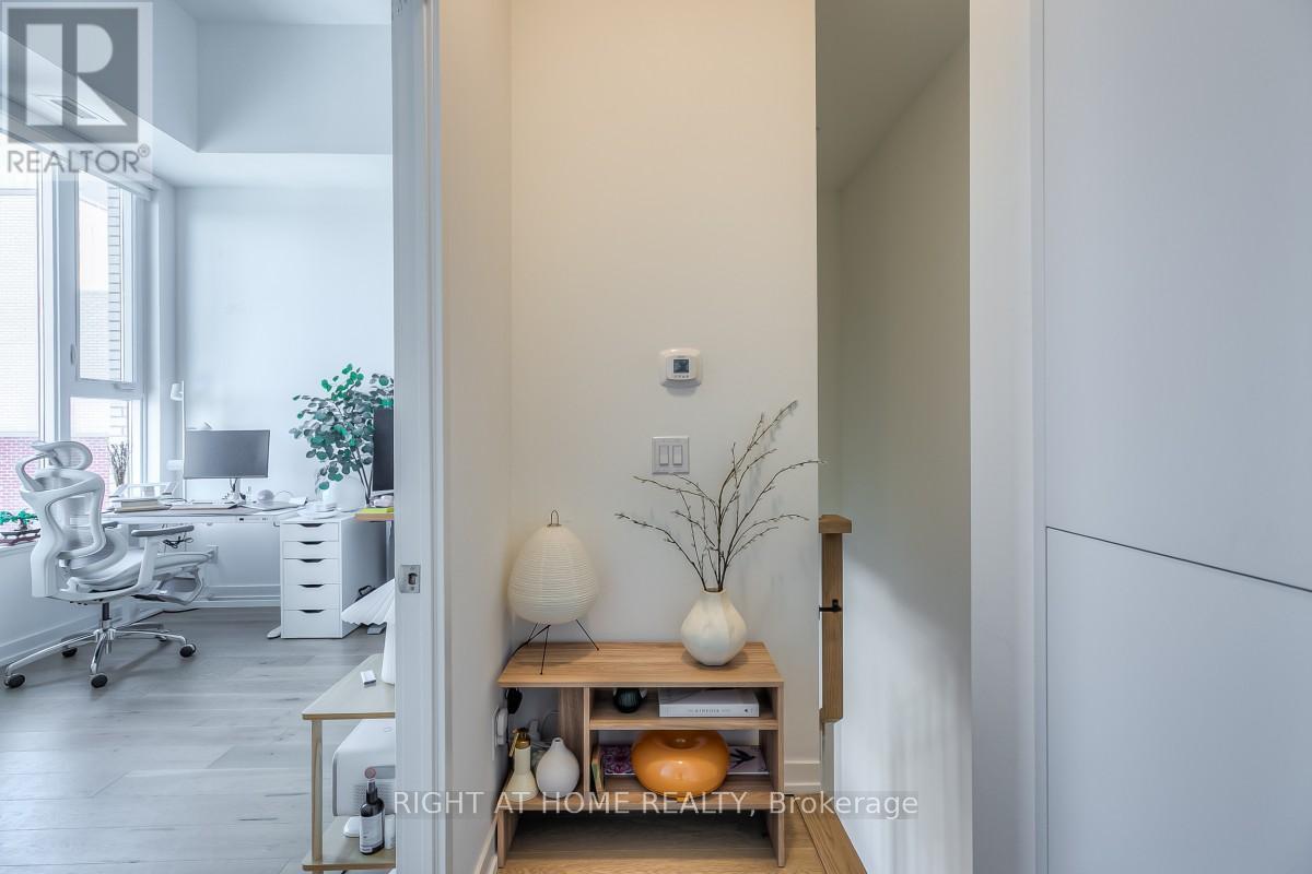 1211 - 3100 Keele Street, Toronto, Ontario  M3M 2H4 - Photo 22 - W13131158